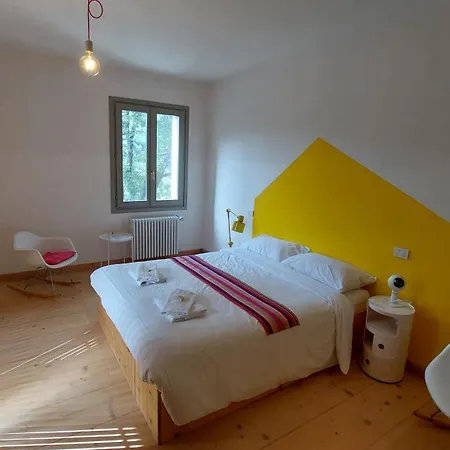 Lassu Minihotel Bed and breakfast