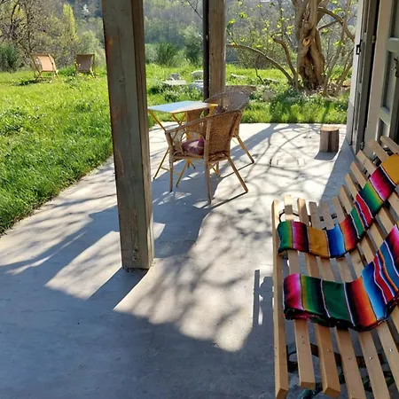 Lassu Minihotel Bed & Breakfast *