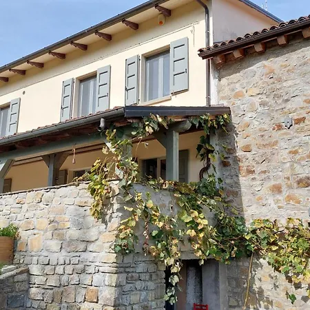 Lassu Minihotel Bed and breakfast